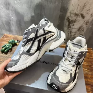 Balenciaga Runner Sneaker - RBS02