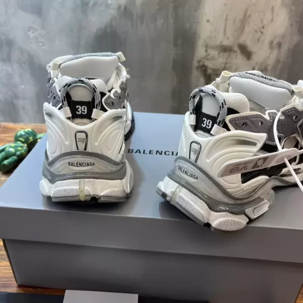 Balenciaga Runner Sneaker - RBS02