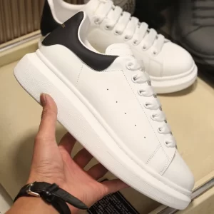 Alexander McQueen Oversized Sneaker - RAS03