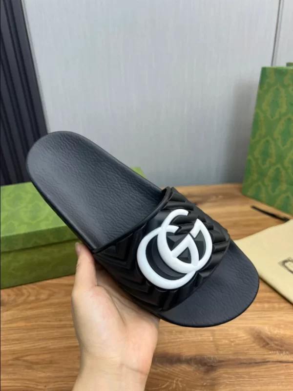 GG Matelasse Quilted Sandal