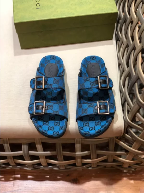 Men's Slide Sandal With Straps