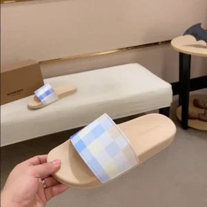 Burberry Check Slides - SB06