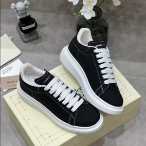 Alexander McQueen Oversized Sneaker - RAS48