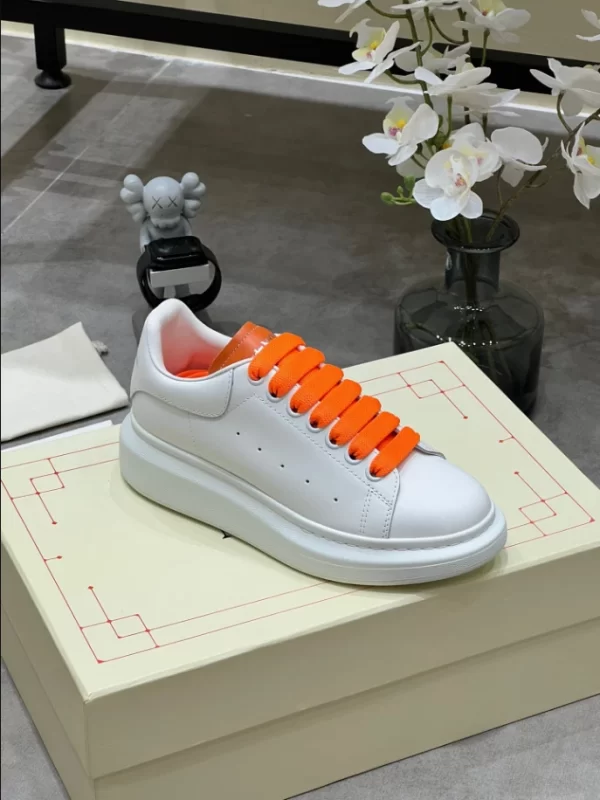 Alexander McQueen Oversized Sneaker - RAS49