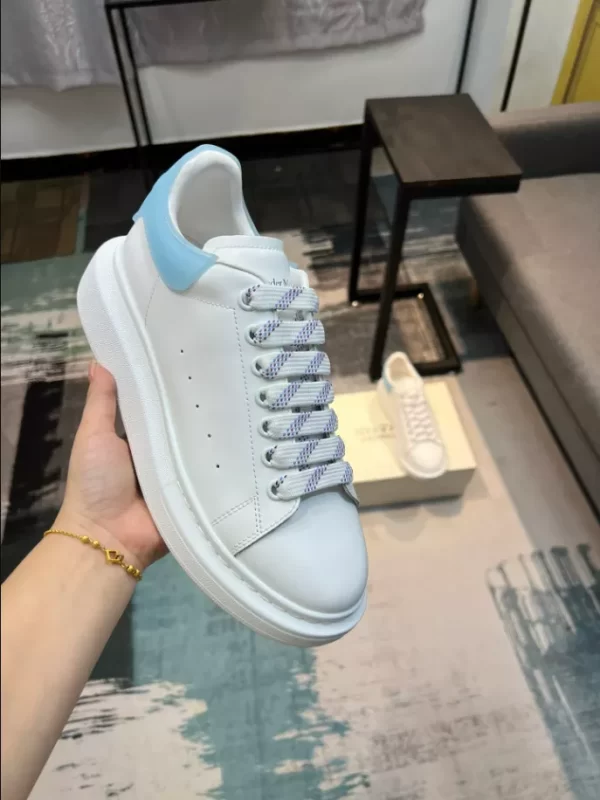 Alexander McQueen Oversized Sneaker - RAS21