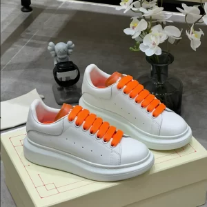 Alexander McQueen Oversized Sneaker - RAS49