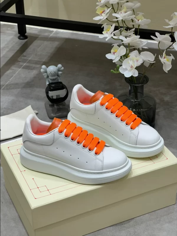 Alexander McQueen Oversized Sneaker - RAS49