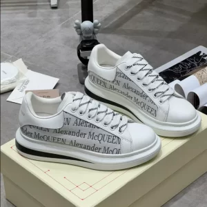 Alexander McQueen Oversized Sneaker - RAS58