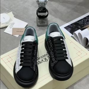 Alexander McQueen Oversized Sneaker - RAS62