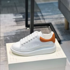 Alexander McQueen Oversized Sneaker - RAS23