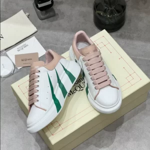 Alexander McQueen Oversized Sneaker - RAS44