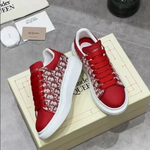 Alexander McQueen Oversized Sneaker - RAS55