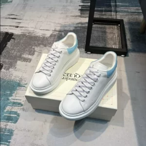 Alexander McQueen Oversized Sneaker - RAS21