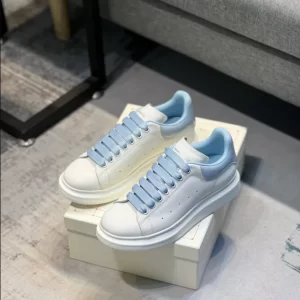 Alexander McQueen Oversized Sneaker - RAS13