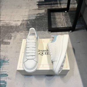 Alexander McQueen Oversized Sneaker - RAS16