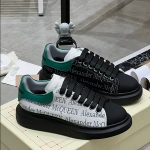 Alexander McQueen Oversized Sneaker - RAS62