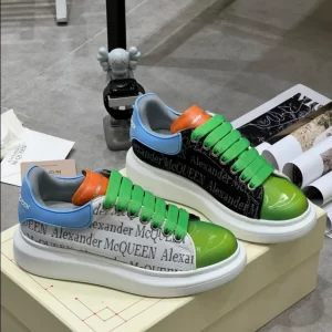 Alexander McQueen Oversized Sneaker - RAS64