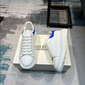 Alexander McQueen Oversized Sneaker - RAS25