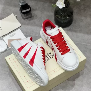 Alexander McQueen Oversized Sneaker - RAS43