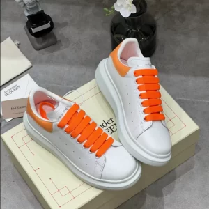 Alexander McQueen Oversized Sneaker - RAS51