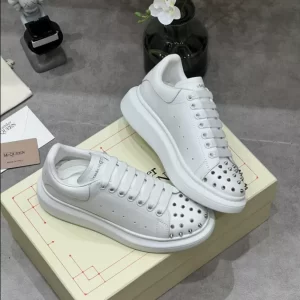 Alexander McQueen Oversized Sneaker - RAS29