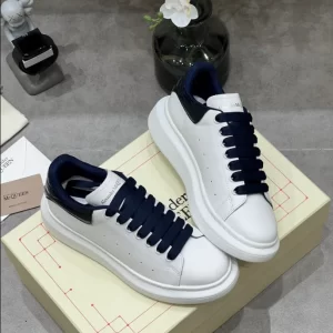 Alexander McQueen Oversized Sneaker - RAS41