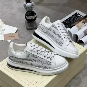 Alexander McQueen Oversized Sneaker - RAS58