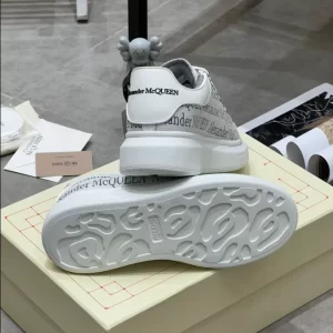 Alexander McQueen Oversized Sneaker - RAS65