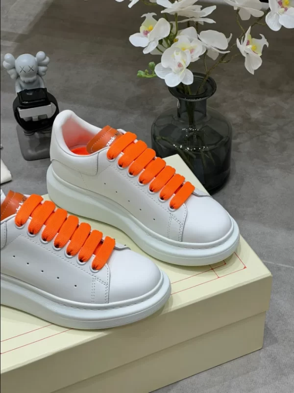 Alexander McQueen Oversized Sneaker - RAS49