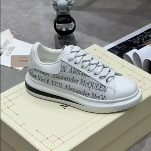 Alexander McQueen Oversized Sneaker - RAS58