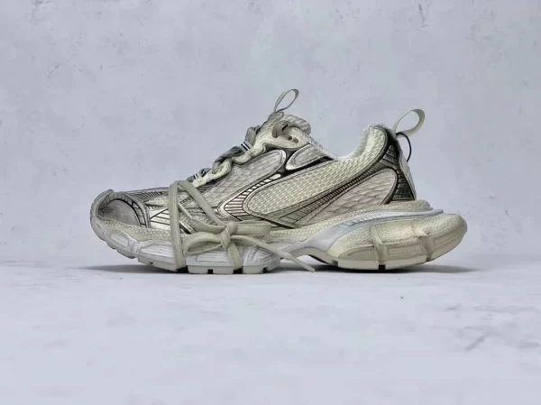 Balenciaga 3XL Sneaker - RBS27