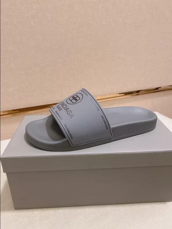 Balenciaga Pool Slide Sandals - BS15