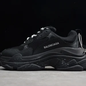 Balenciaga Triple S 1.0 Full Black Sneakers - RBS39
