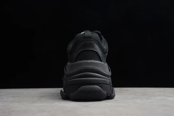 Balenciaga Triple S 1.0 Full Black Sneakers - RBS39