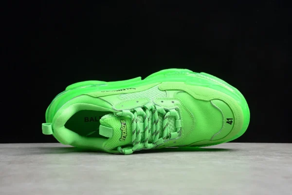 Balenciaga Triple S Clear Sole in Green - RBS35