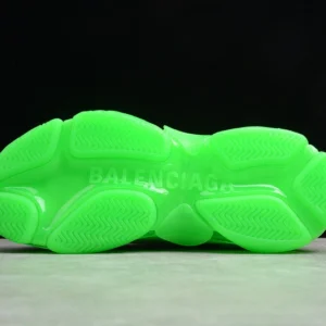 Balenciaga Triple S Clear Sole in Green - RBS35