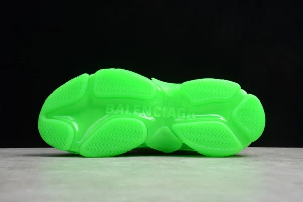Balenciaga Triple S Clear Sole in Green - RBS35