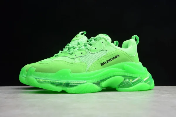 Balenciaga Triple S Clear Sole in Green - RBS35