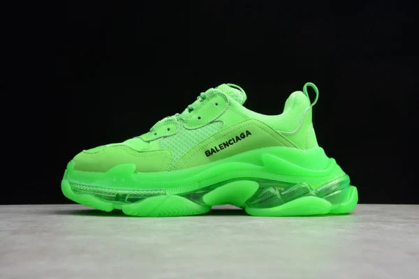 Balenciaga Triple S Clear Sole in Green - RBS35