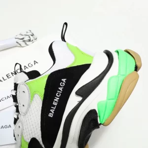 Balenciaga Triple S Sneaker - RBS51