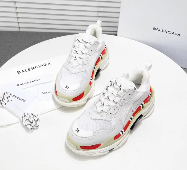 Balenciaga Triple S Sneaker - RBS56