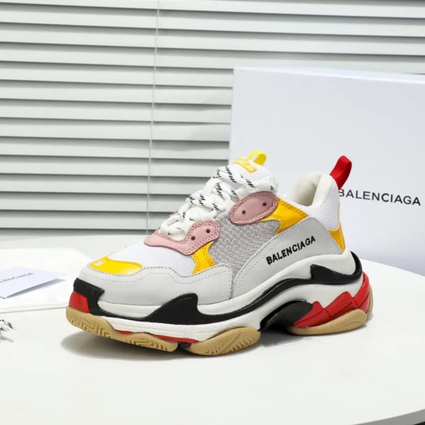 Balenciaga Triple S Sneaker - RBS57