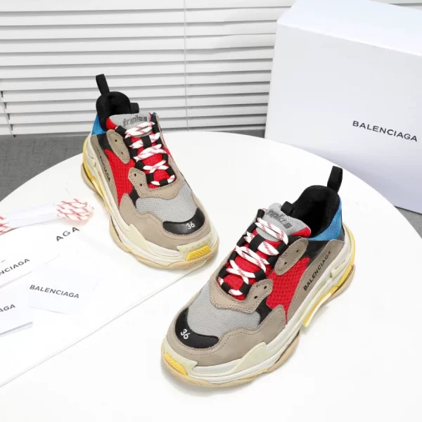 Balenciaga Triple S Sneaker - RBS50