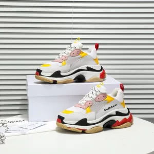 Balenciaga Triple S Sneaker - RBS57