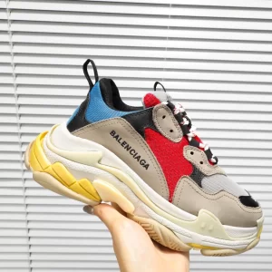 Balenciaga Triple S Sneaker - RBS50