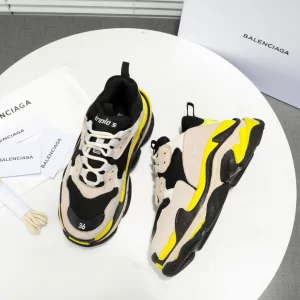 Balenciaga Triple S Sneaker - RBS46