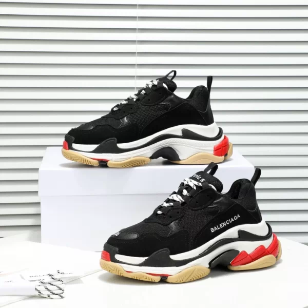 Balenciaga Triple S Sneaker - RBS49