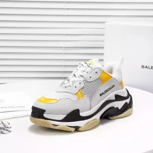 Balenciaga Triple S Sneaker - RBS58