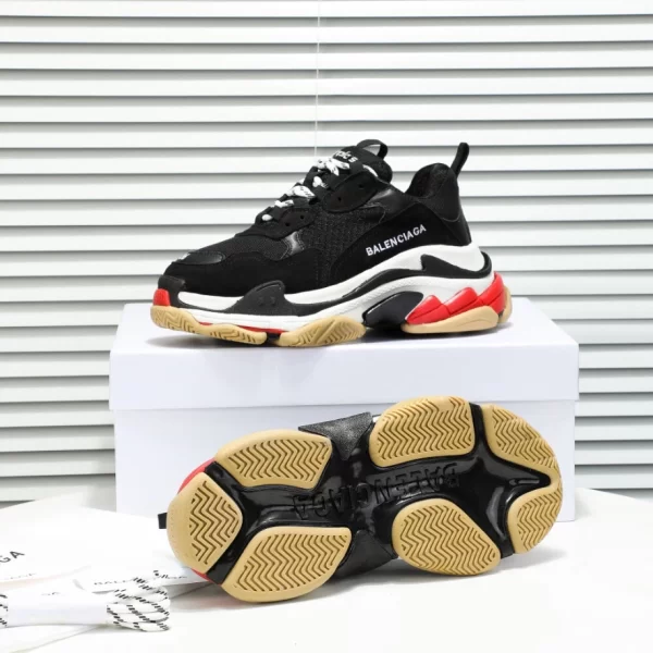 Balenciaga Triple S Sneaker - RBS49