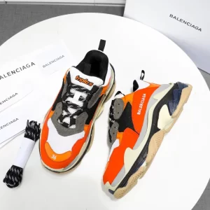 Balenciaga Triple S Sneaker - RBS59